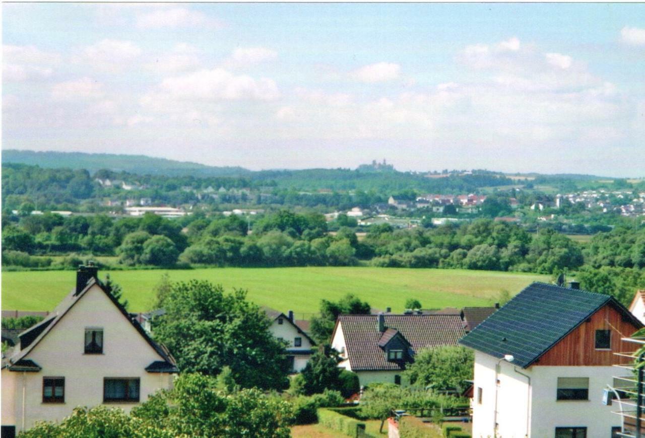 Ferienwohnung Buettner Solms-Oberbiel Exterior photo